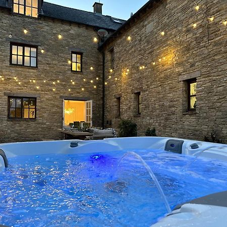 Вилла Cotswolds Retreat - Bath & Castle Combe - Hot Tub Чипенхэм Экстерьер фото