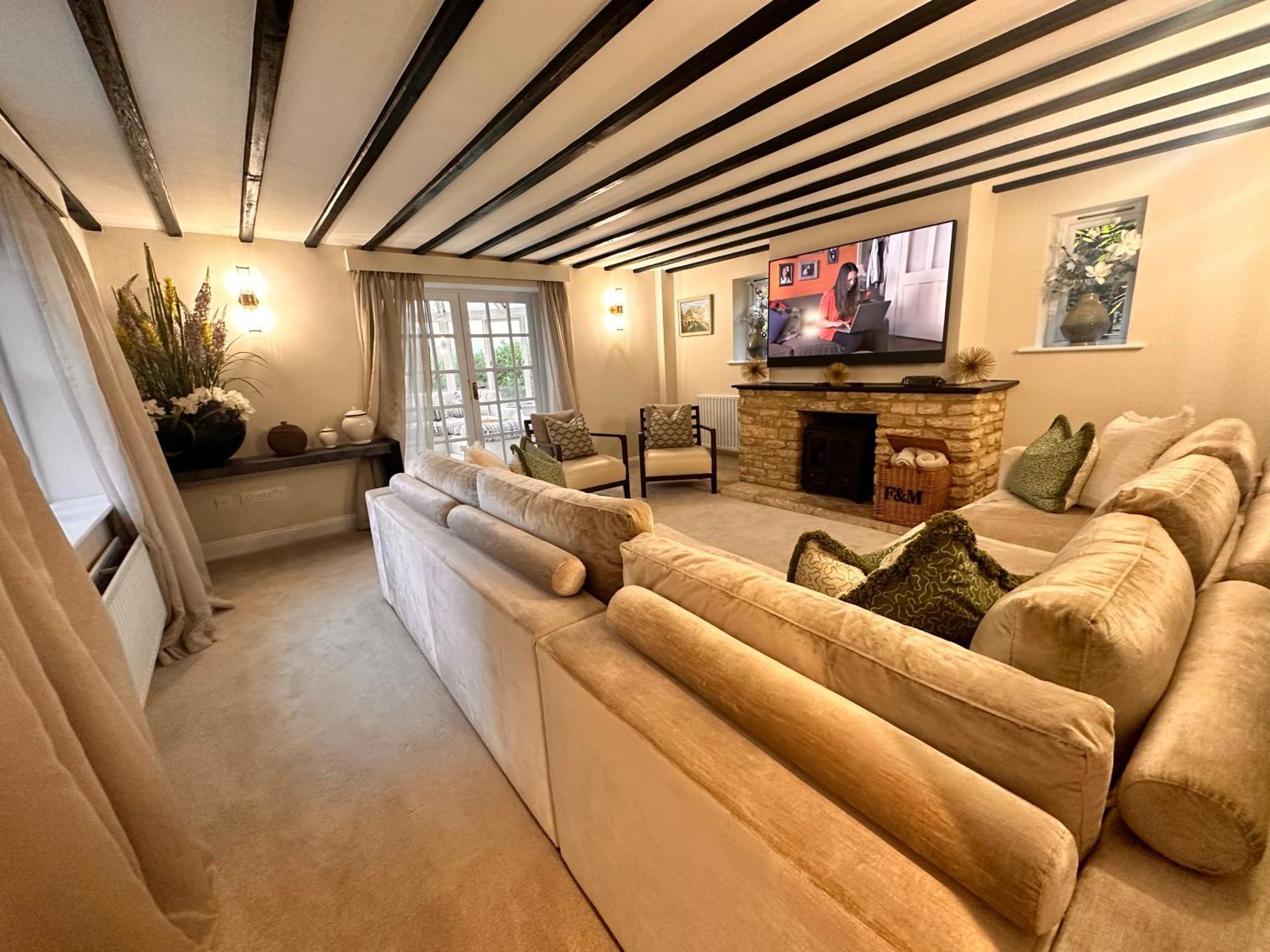 Вилла Cotswolds Retreat - Bath & Castle Combe - Hot Tub Чипенхэм Экстерьер фото