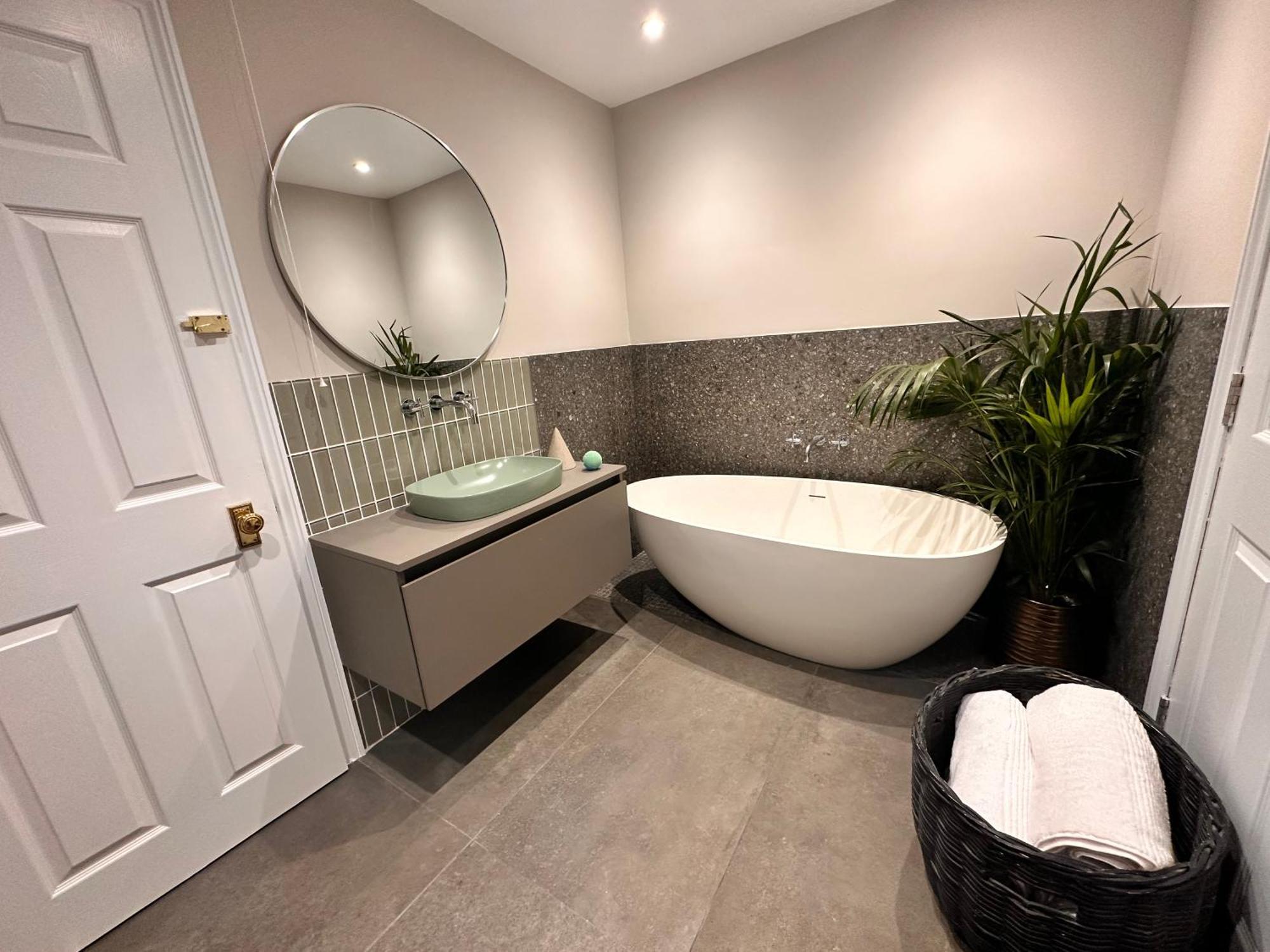Вилла Cotswolds Retreat - Bath & Castle Combe - Hot Tub Чипенхэм Экстерьер фото