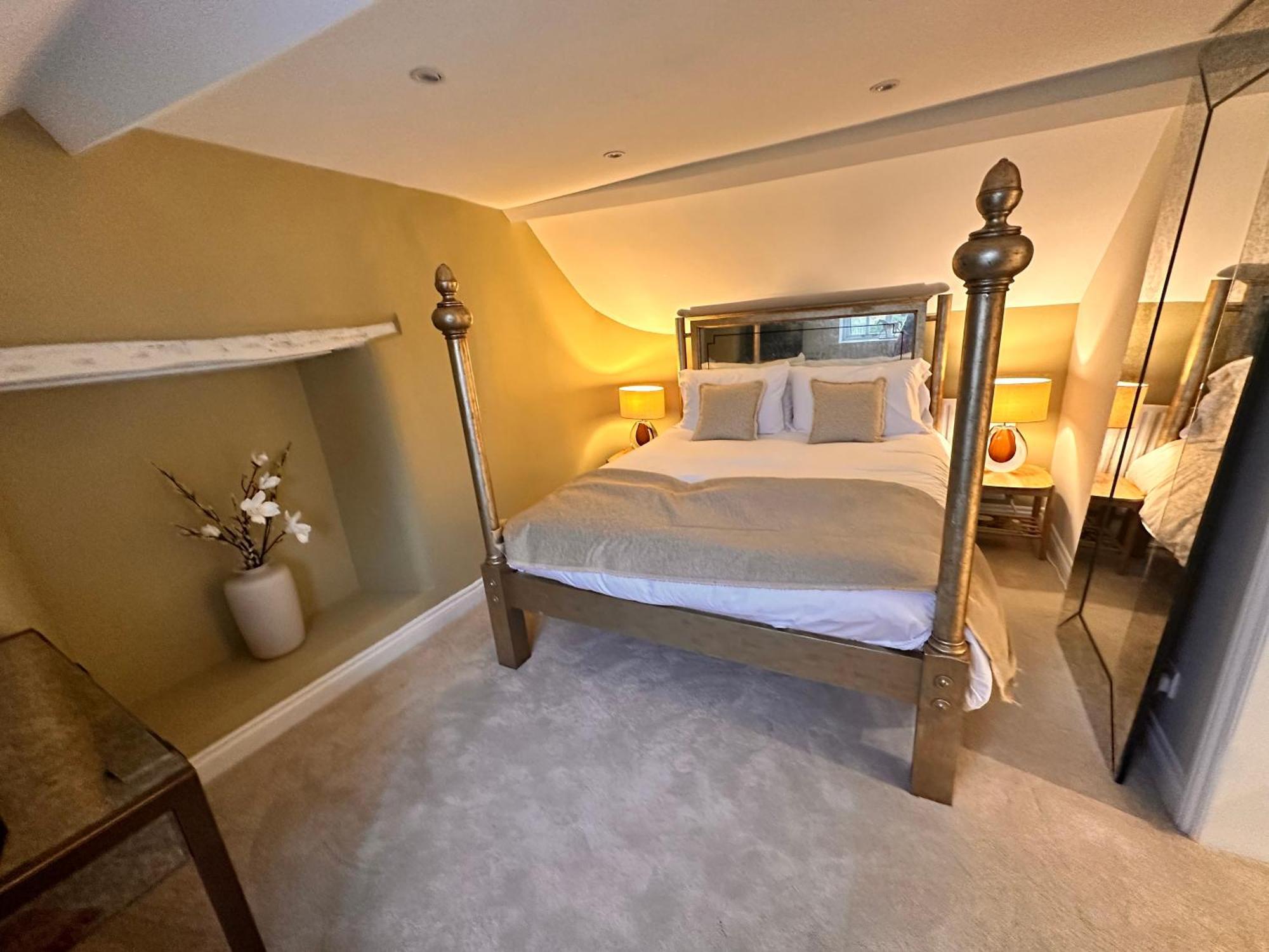 Вилла Cotswolds Retreat - Bath & Castle Combe - Hot Tub Чипенхэм Экстерьер фото